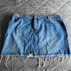 ASOS Blue Jean Skirt Size UK 22 (US 20)